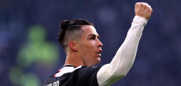 بعد خسارة يوفنتوس أمام نابولي رونالدو يحفّز زملائه ويطالبهم بالتركيز على "دوري أبطال أوروبا"