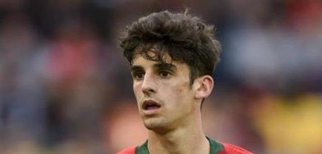 رسميًا برشلونة يعلن تعاقده مع "كريستيانو رونالدو" الجديد
