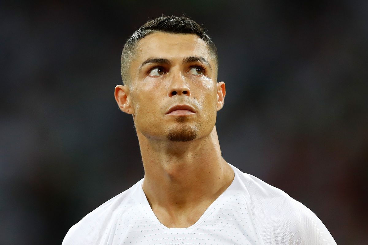 بعد انتشار وثائق تثبت اتهامه بالاغتصاب.. محامي رونالدو: مجرد اختراعات
