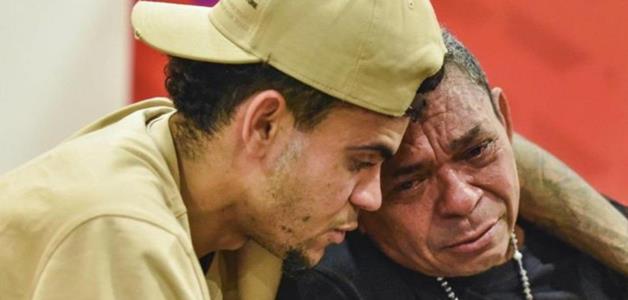 لويس دياز يلتقي والده للمرة الأولى بعد 12 يوم من اختطافه
