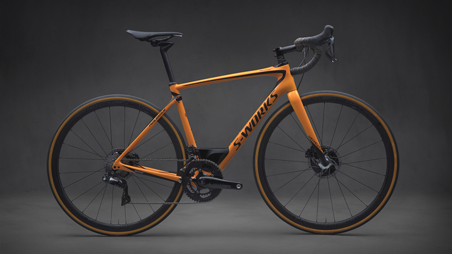 McLaren تتعاون مع Specialized  لإنتاج دراجة S-Works Roubaix