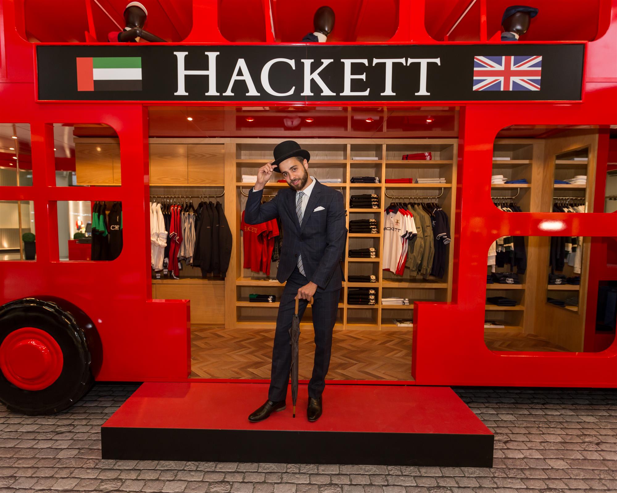 محطة حافلة Hackett London Bus في دبي