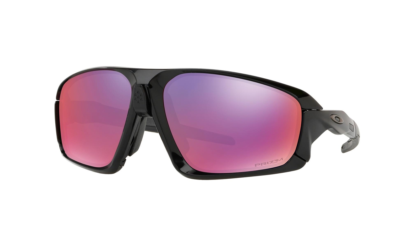 OAKLEY تكشف عن الجيل التالي من النظارات الرياضية عالية الأداء بإطلاق FLIGHT JACKET  و FIELD JACKET