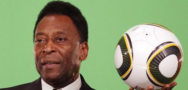 بيليه يختار محمد صلاح ضمن فريقه في فيفا 2021