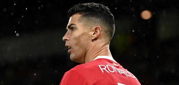 رونالدو يفوز بجائزة لاعب الشهر بعد غياب 13 عامًا