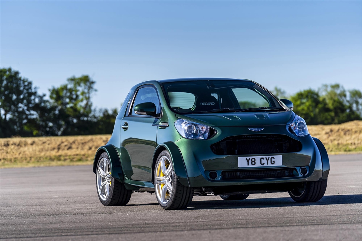 سيارة V8 Cygnet من Aston Martin: قمّة القمم في عالم السيارات المصممة للمدن