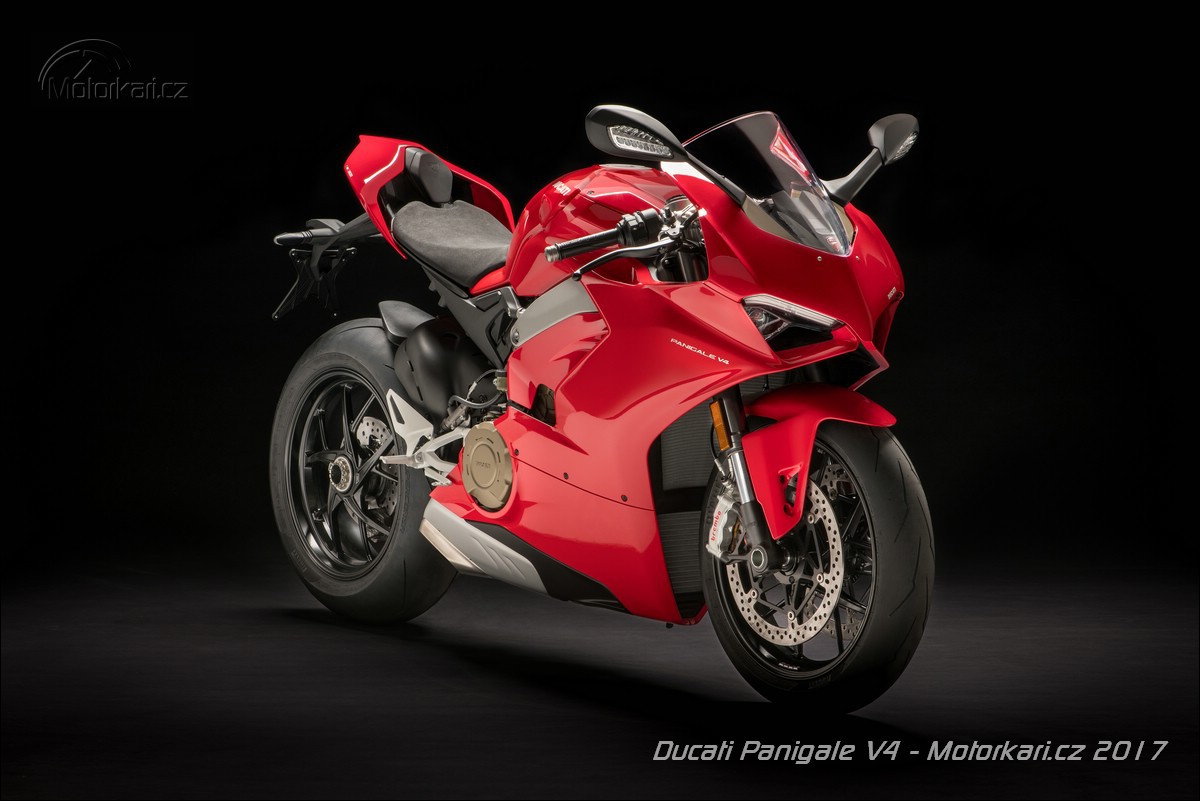هذه مواصفات دراجة Panigale V4 الجديدة من دوكاتي