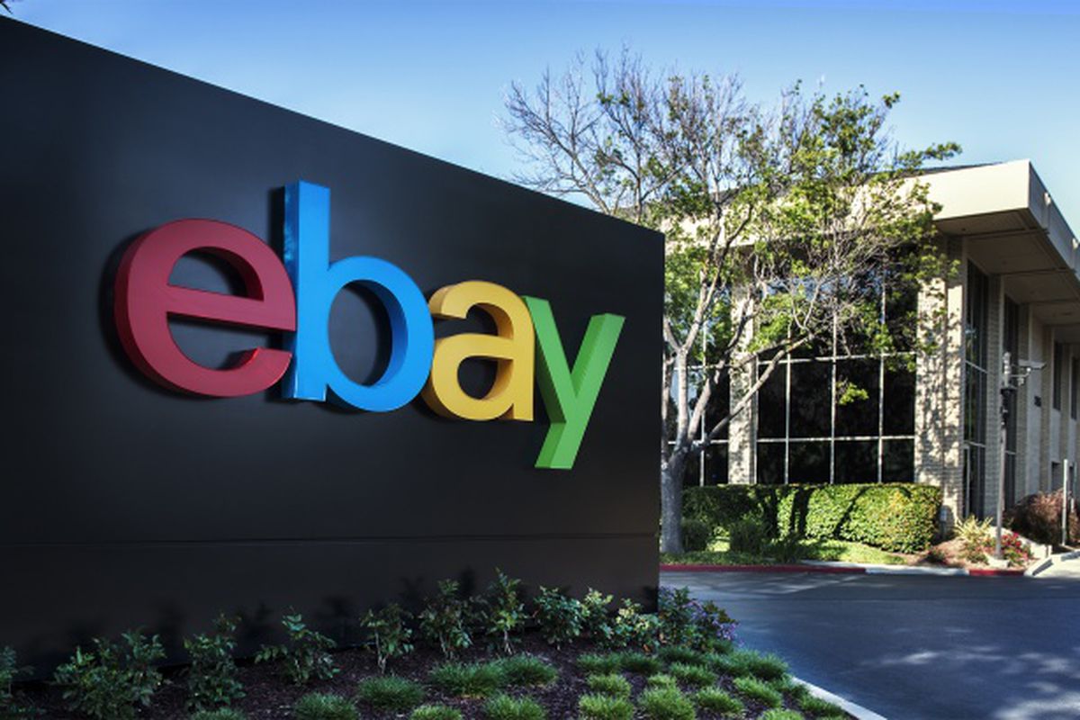 من بينها بيعه رقاقة بطاطا تشيبس الغربية... إليك أغرب الحقائق التي لا تعرفها عن موقع eBay
