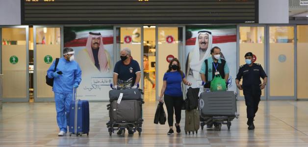 الكويت تعلن فتح المنافذ البرية والبحرية من الساعة 12 ظهرًا لغاية منتصف الليل