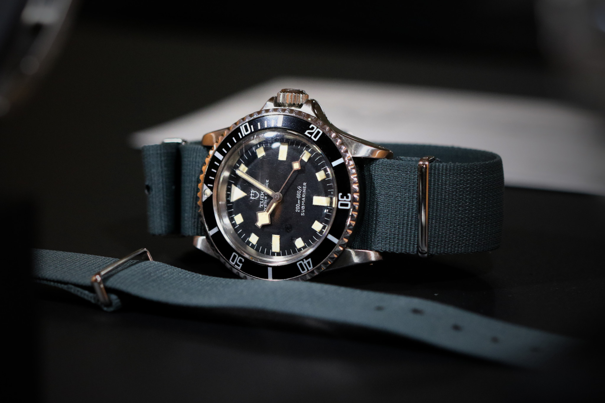 الإصدار الخاص من ساعة Tudor Black Bay لمتاجر هارودز