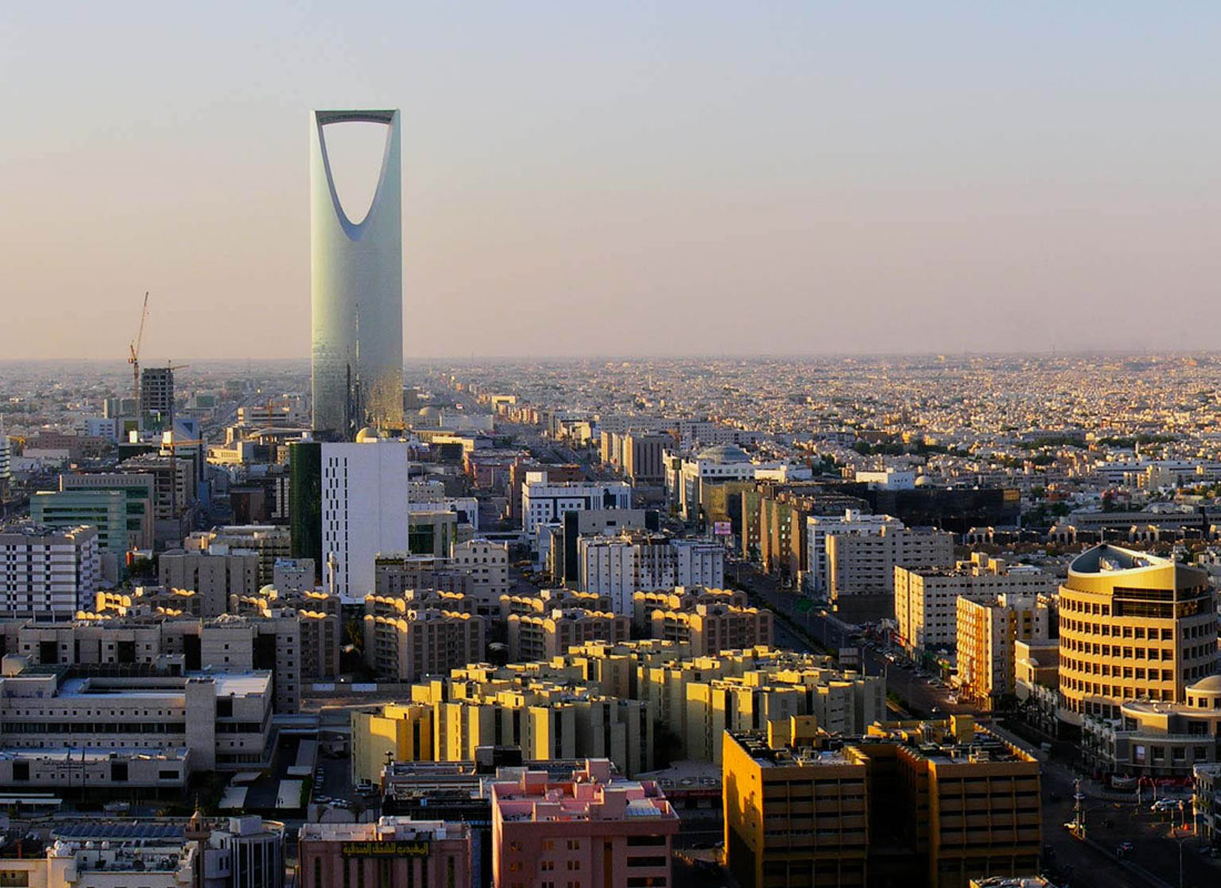 12 نشاطا محصورة بالسعوديين فقط!