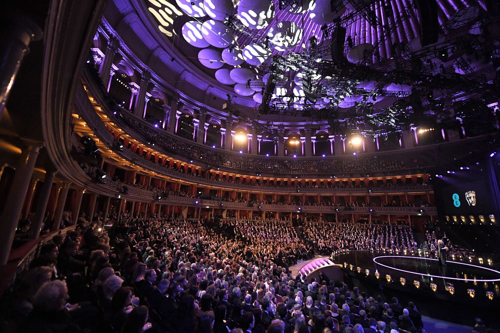 5 أشياء يجب أن تقوم بها أكاديمية BAFTA قبل حفل العام القادم