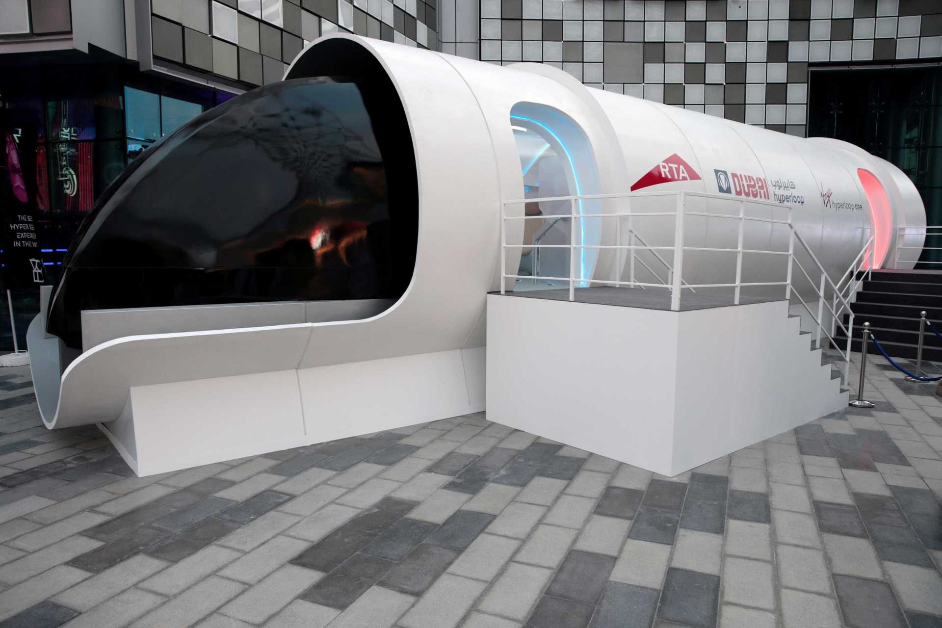 مقصورة Hyperloop التي ستصل بين أبوظبي ودبي في 12 دقيقة فقط !