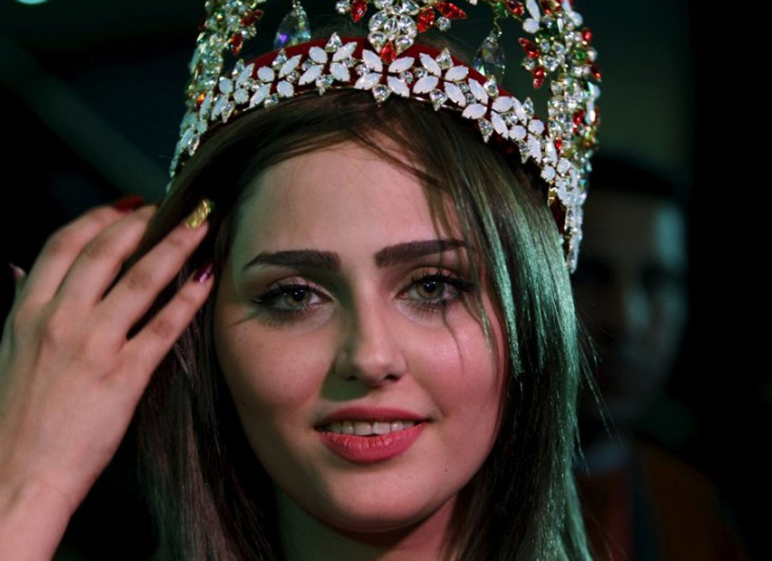 ملكة جمال العراق 2018 تتعرض لموقف محرج أثناء التتويج