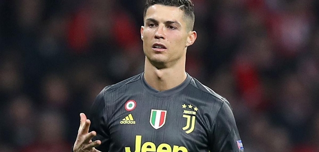 رونالدو يحقق رقما قياسيا كأول شخص يصل عدد متابعيه على انستقرام إلى 250 مليون متابع