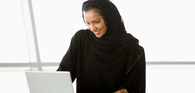  13 ألف سيدة إماراتية يساهمن في 20 ألف شركة 