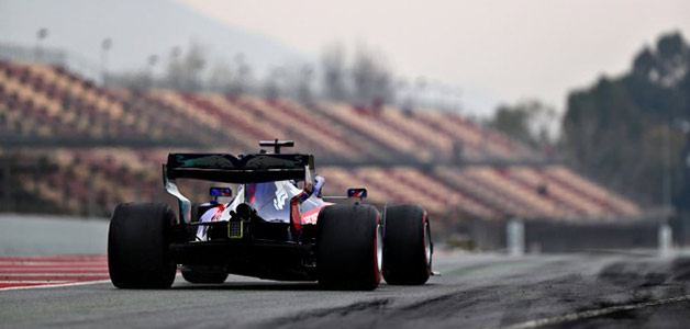 سلسلة "Formula 1: Drive to Survive" من قلب مقصورة القيادة على شبكة Netflix هذا الربيع