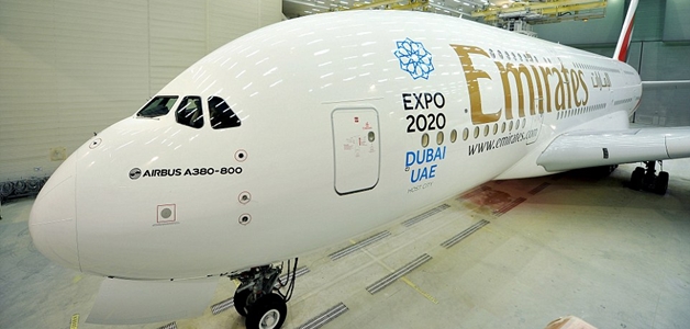 طن من الطلاء لمنح طائرة Airbus A380 حلة جديدة
