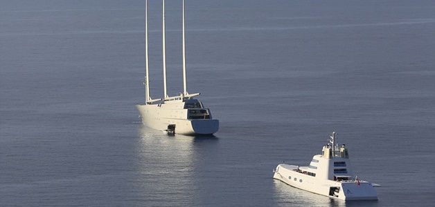 نظرة على اليختين العملاقين Motor yacht A  وSailing yacht A