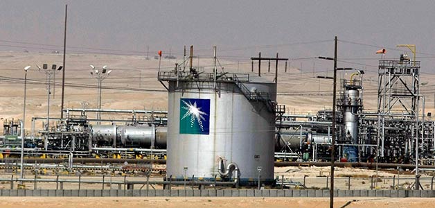 ولي العهد السعودي يتعهد بتنفيذ الطرح العام لأرامكو في 2021