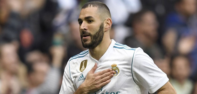 ريال مدريد يكافئ بنزيما بعقد جديد