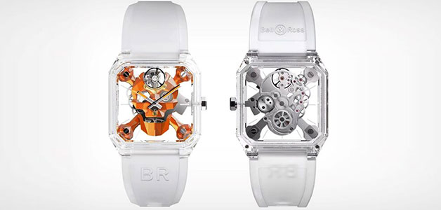 كن أول من يتألق بساعة Cyber Skull Sapphire الشفافة