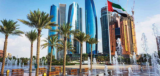 الإمارات تعتزم إرسال مركبة للقمر عام 2022