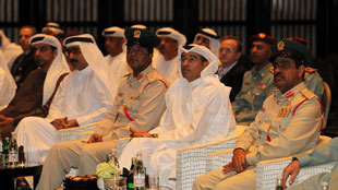 "إعمار العقارية" تكرم لجنة الفعاليات في حكومة دبي تقديراً لدعمها لاحتفالات العام الجديد 2012 