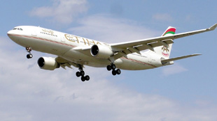 الاتحاد للطيران تضيف 500 ألف مسافر مع ارتفاع العائدات بنسبة 28 % خلال الربع الأول من 2012