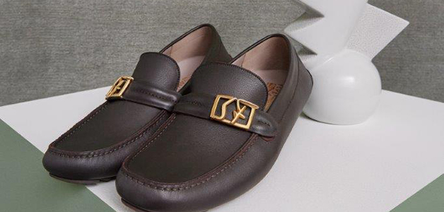 دار Salvatore Ferragamo تطلق شعارها الجديد SFتكريما لمؤسسها