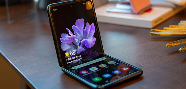 الكشف عن إمكانيات GalaxyZ Flip 5G الجديد