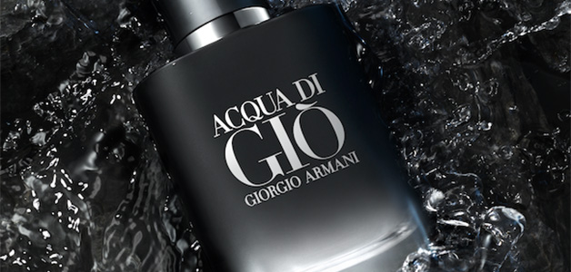 اختبر انتعاش النفحات القوية المتداخلة مع الطبيعية البحرية مع ACQUA DI GIÒ بارفان من Giorgio Armani