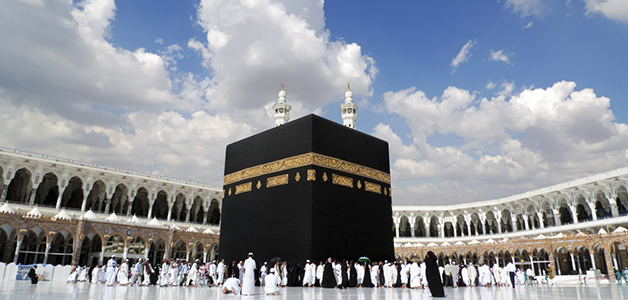 النساء دون الـ 45 قادرات على أداء مناسك العمرة من دون محرم