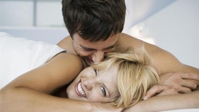 هذه الأمور هي ما تثير المرأة في الرجل حقًا .. تعرف عليها