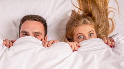 لهذا لا تحب المرأة الرجل الخجول