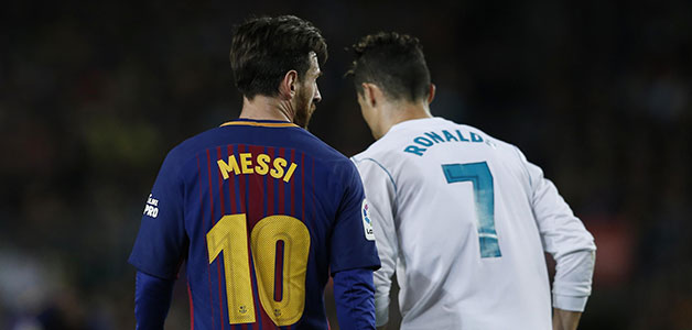 مدرب ليفربول يفاضل بين ميسي ورونالدو