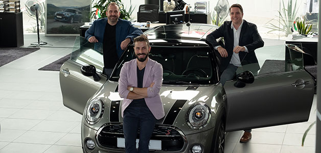 MINI الشرق الأوسط تعقد شراكة مع "إيكار" ekar لتزويد عملائها بسيارات فاخرة