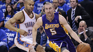 NBA :"ليكرز" يواجه خطر الخروج