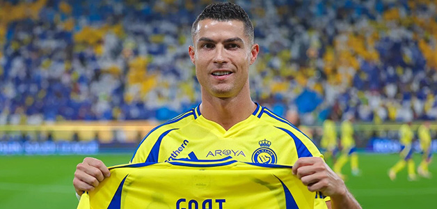 كريستيانو رونالدو يجدد عقده مع نادي النصر