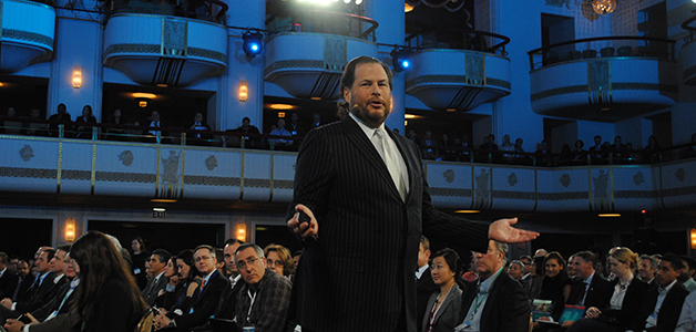 تعرف على فريق العمل القوي الذي يقف وراء نجاح شركة Salesforce