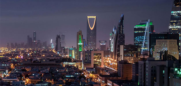 سعودة 490 ألف وظيفة في 12 نشاطاً