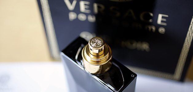 Oud Noir ... عطر رجالي جديد من فيرساتشي للتغنّي به في رمضان