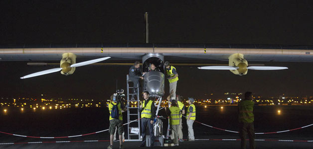 Solar Impulse طائرة تعمل بالطاقة الشمسية تكمل أول رحلة بين قارتين