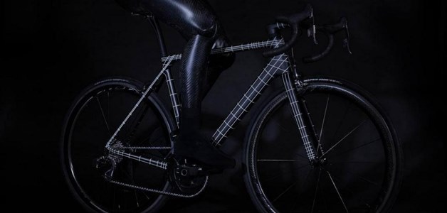 نظرة على دراجة Canyon المستوحاة من فرقة Kraftwerk الألمانية