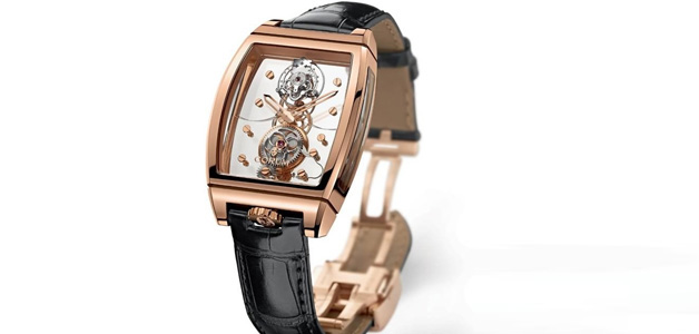 Tourbouillon تطلق ساعة Corum Golden Bridge