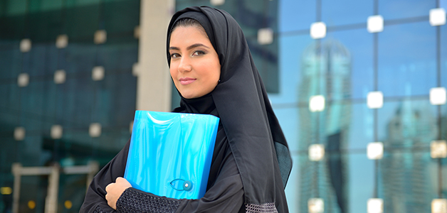 الإمارات تحتفي بـ "يوم المرأة الإماراتية" ... و"نهج زايد" شعاراً