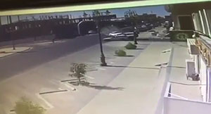 بالفيديو .. معركة سيارات في تبوك السعودية