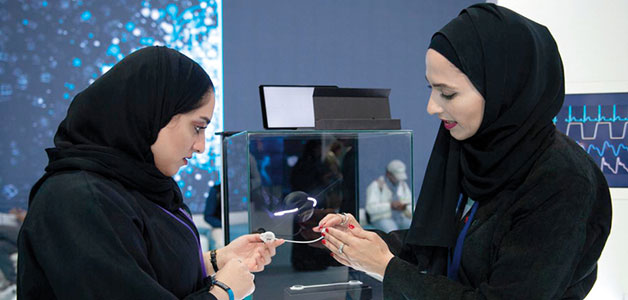 "الصحة الإماراتية" تطلق جهازًا ذكيًا لمراقبة نبضات القلب ومنصة صحية وقائية