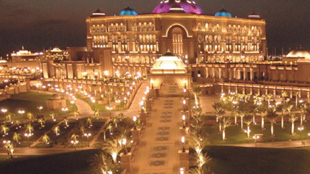 فنادق الإمارات تستقبل 14.5 مليون نزيل في عام 2012 