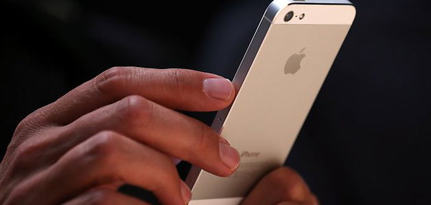 إليكم العيب في كاميرا iPhone 5
